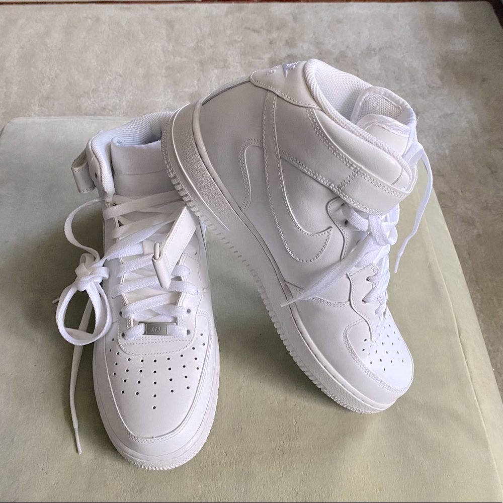 Nike AF1 Mid White